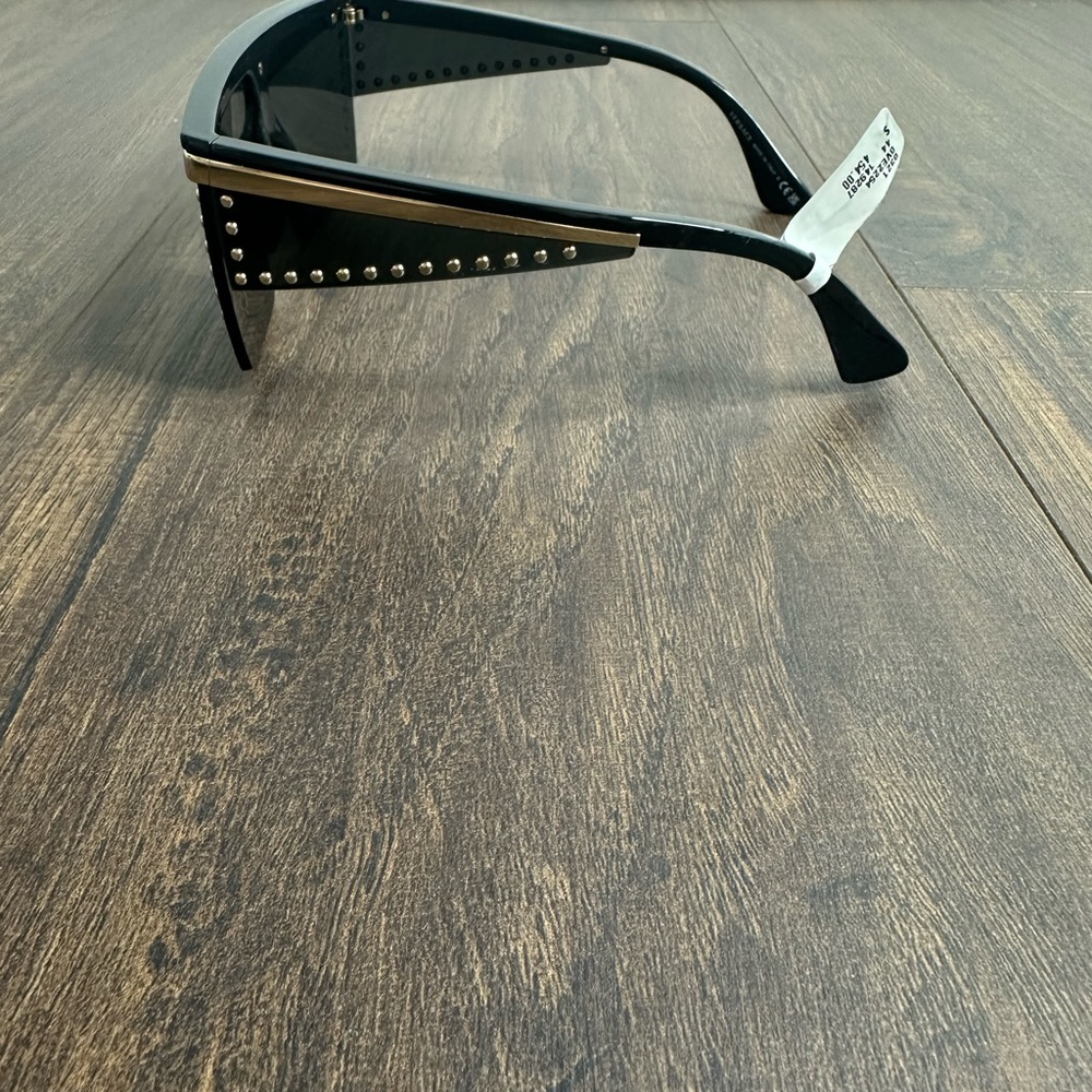 Versace
Shield Sunglasses, 144mm - Picture 13 of 15